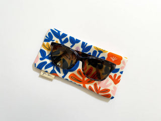 Handmade Sunglasses Case - Petals (Light)