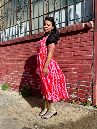 Linen Naomi - Pink Squiggle