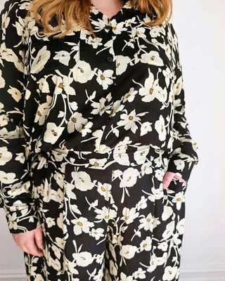 Nina Shirt in Mono Floral