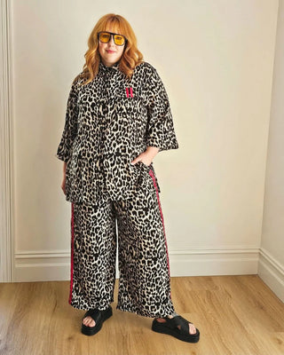 Elio Pant in Leopard Print