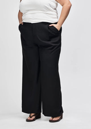 Evette Trouser in Black