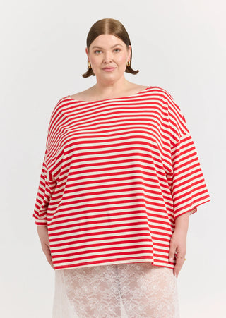 Freya Boat Neck in Red stripes