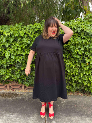 Short Sleeve Stretch Frock in Black