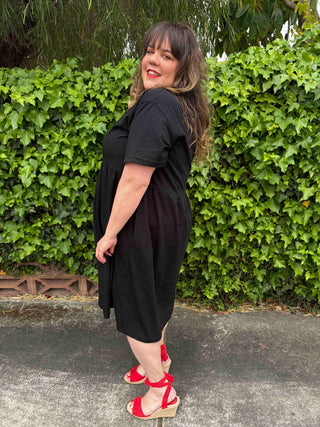 Short Sleeve Stretch Frock in Black