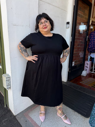 Short Sleeve Stretch Frock in Black
